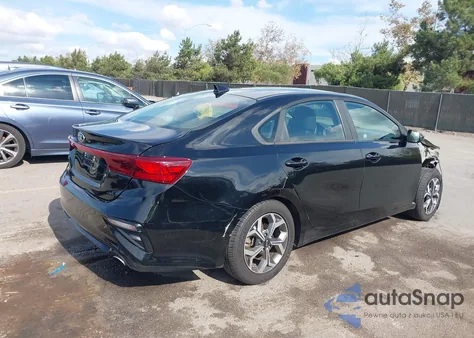 2020 Kia Forte Lxs z USA, uszkodzony, nr VIN 3KPF24AD8LE216879